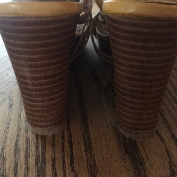 FOSSIL Harmony Hurache Yellow Leather Wedges - Picture 4 of 8